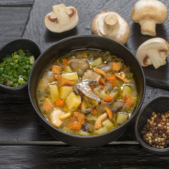 Суп грибной с сухариками