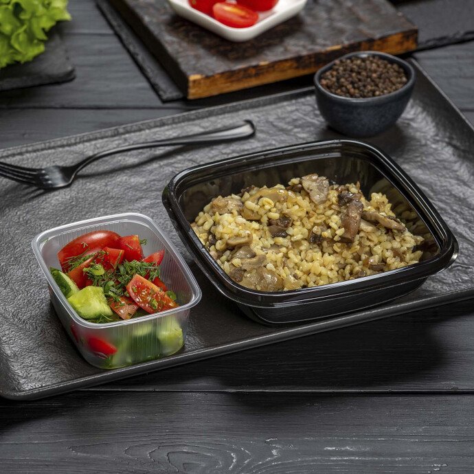 Булгур с грибами и закуска из свежих овощей